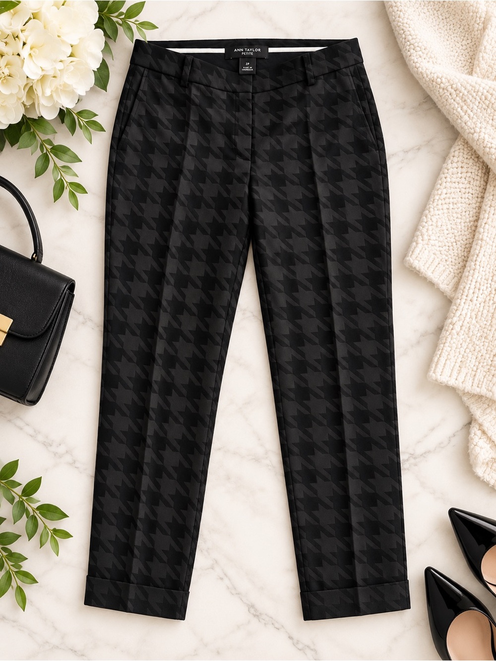 Ann Taylor Petite Black Houndstooth Ankle Pants 2P